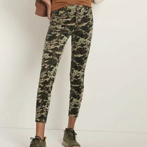 Anthropologie Pilcro ankle pants velvety corduroy